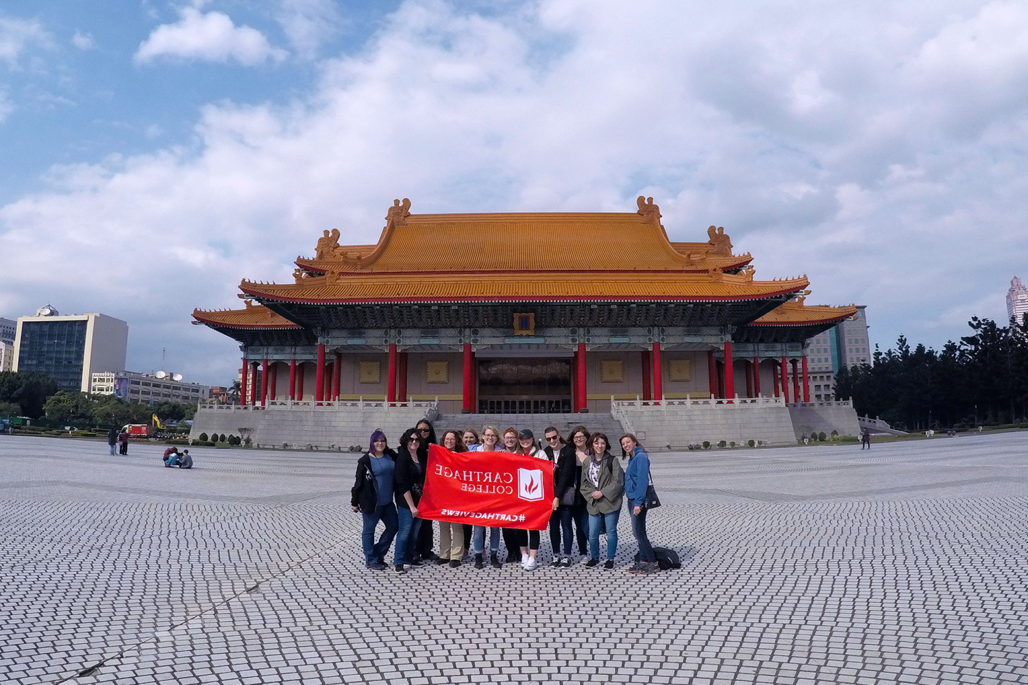 <a href='http://xboi.ngskmc-eis.net'>全球十大赌钱排行app</a>的学生在中国学习.